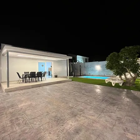 Holiday home Casitalola *
